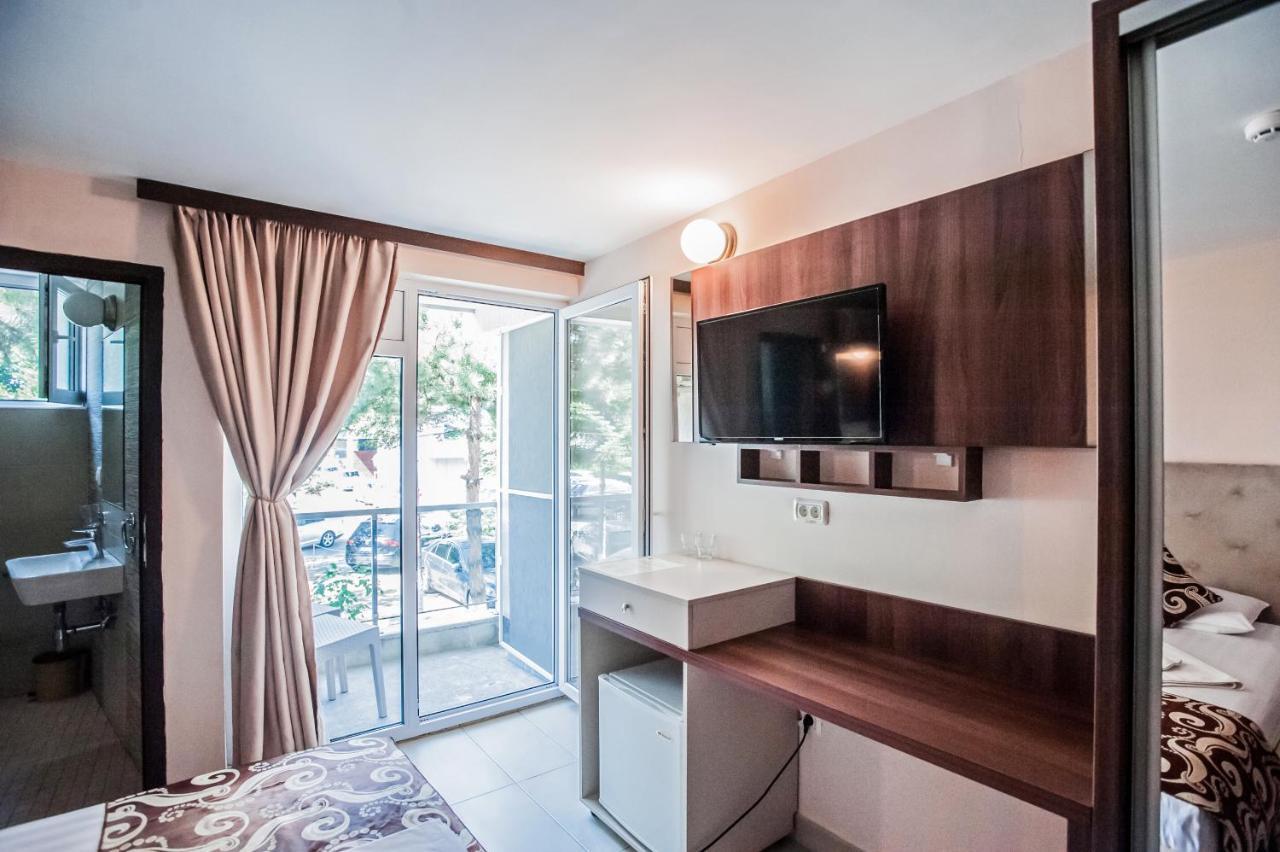 Jijo'S Hotel Mamaia Εξωτερικό φωτογραφία