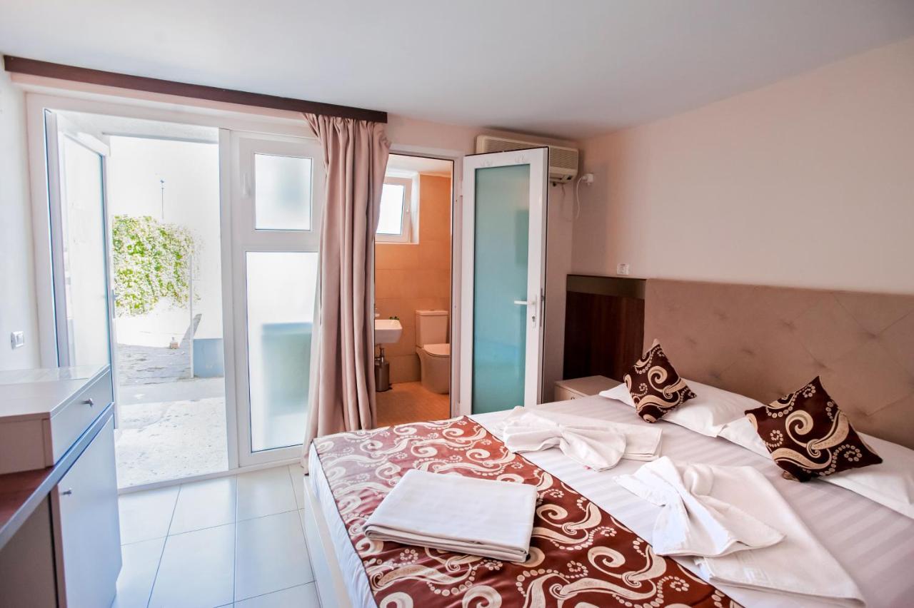 Jijo'S Hotel Mamaia Εξωτερικό φωτογραφία
