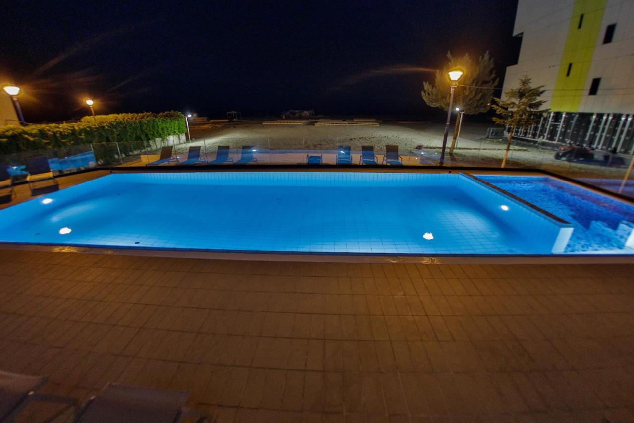 Jijo'S Hotel Mamaia Εξωτερικό φωτογραφία