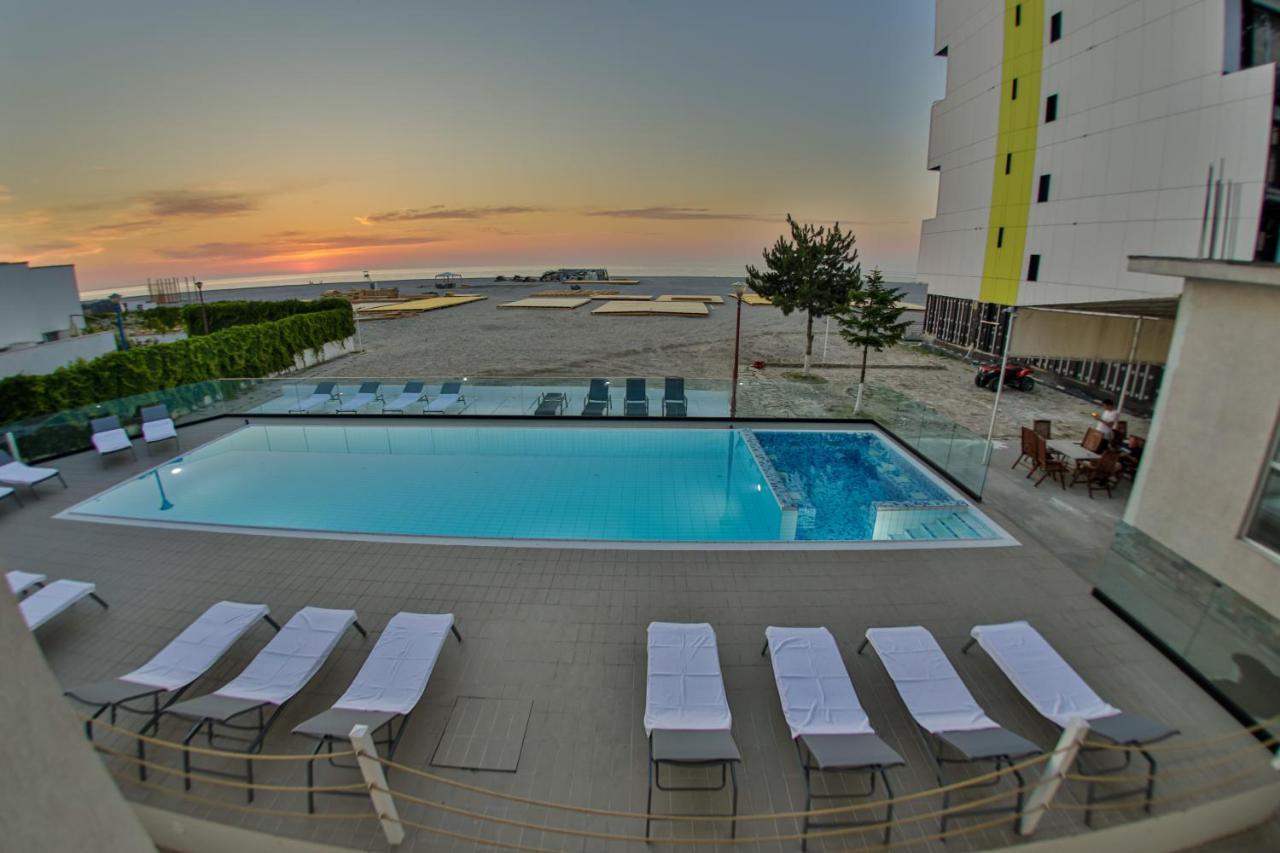 Jijo'S Hotel Mamaia Εξωτερικό φωτογραφία