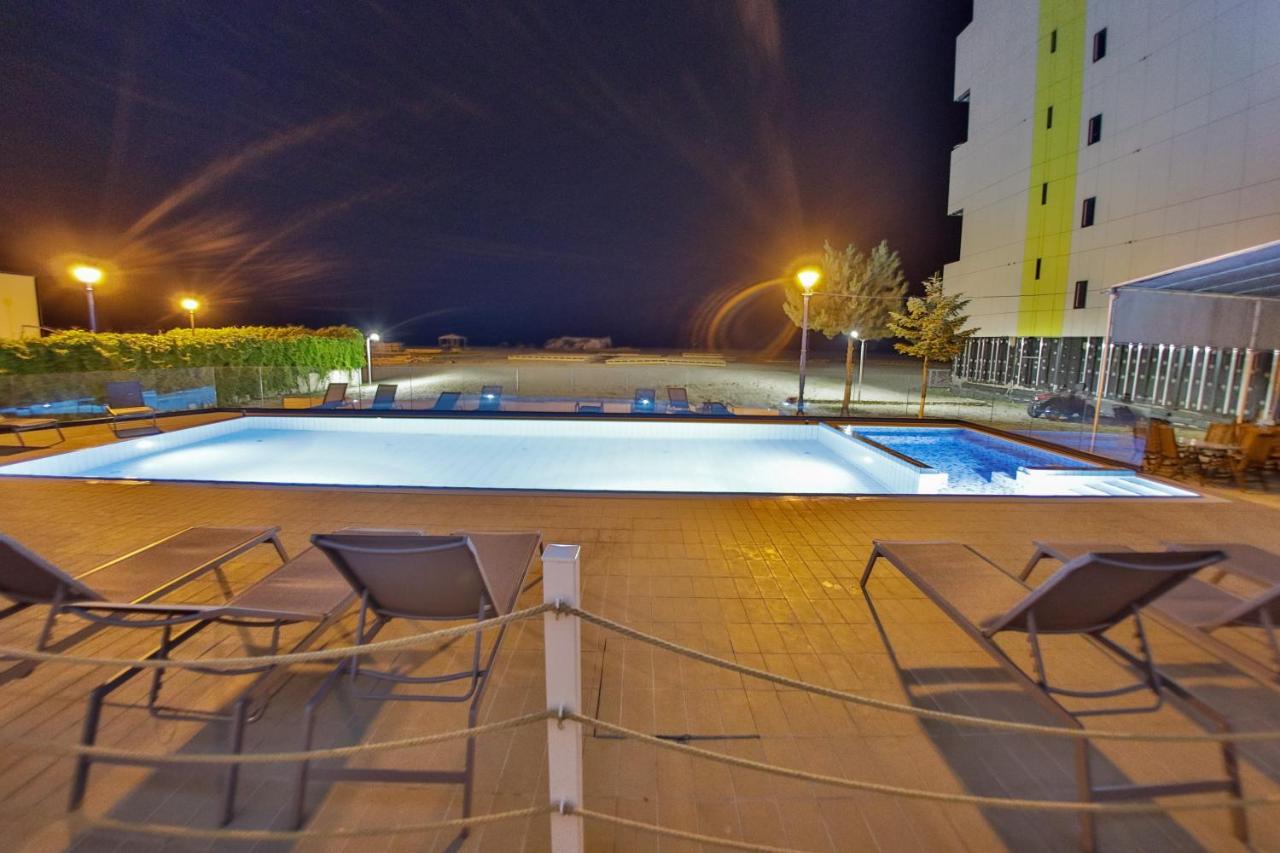 Jijo'S Hotel Mamaia Εξωτερικό φωτογραφία
