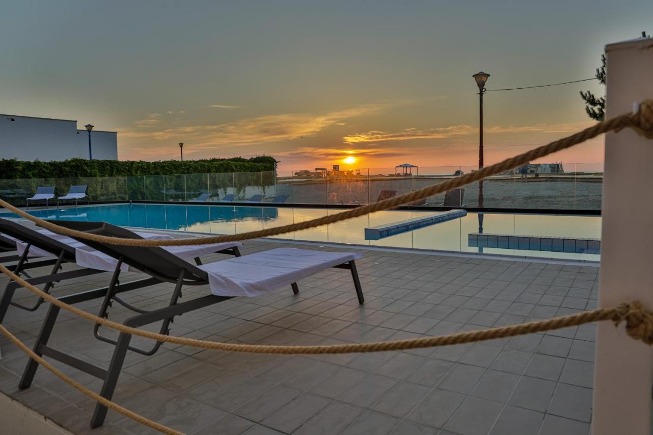 Jijo'S Hotel Mamaia Εξωτερικό φωτογραφία