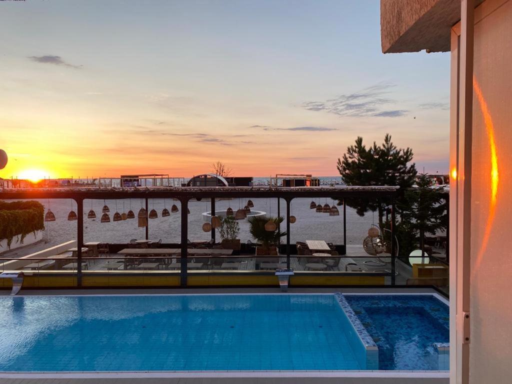 Jijo'S Hotel Mamaia Εξωτερικό φωτογραφία