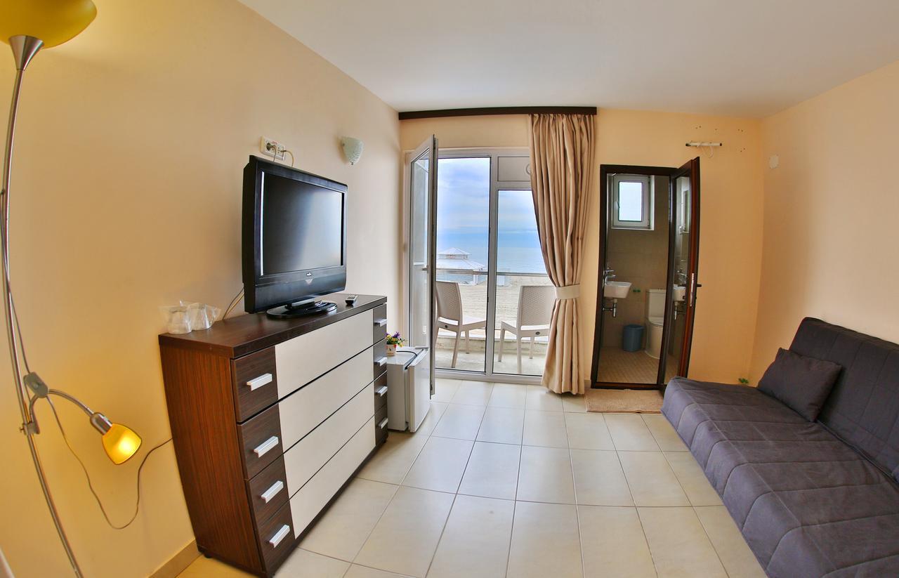 Jijo'S Hotel Mamaia Εξωτερικό φωτογραφία