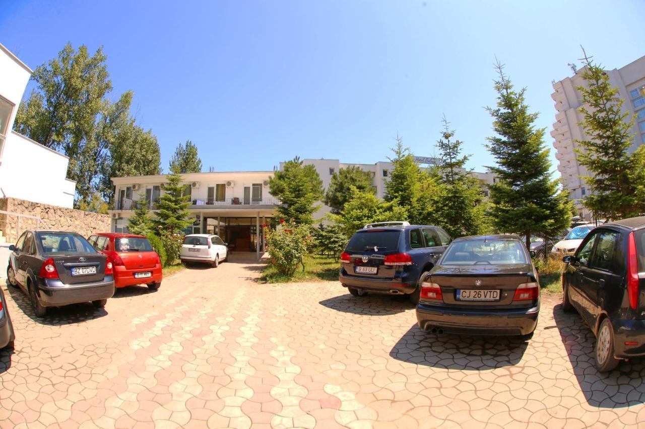 Jijo'S Hotel Mamaia Εξωτερικό φωτογραφία
